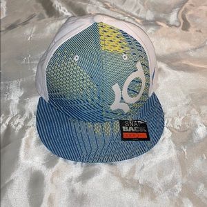 New Nike snap back hat